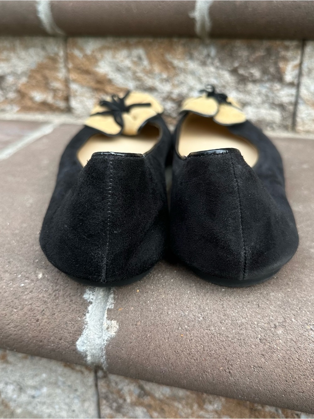 Kate Spade Black Suede Tan Floral Appliqué Slip On Ballet Flats Size 9.5 - Picture 7 of 8